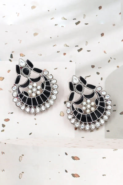 Black pearl embellished chandbalis