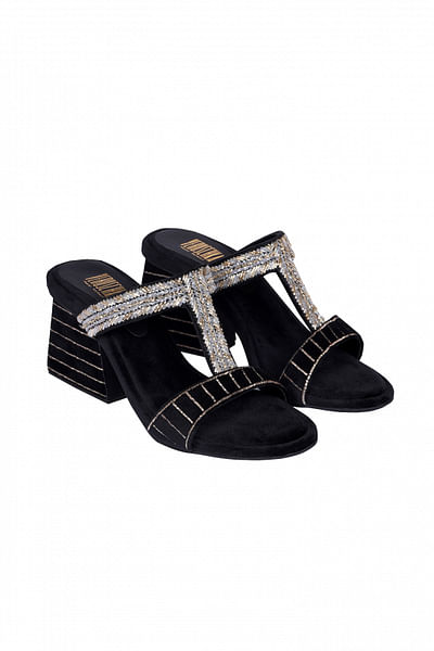 Black pitta embroidered block heels