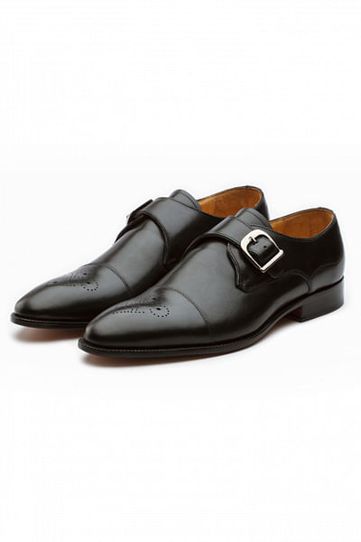 Black single monkstrap shoes