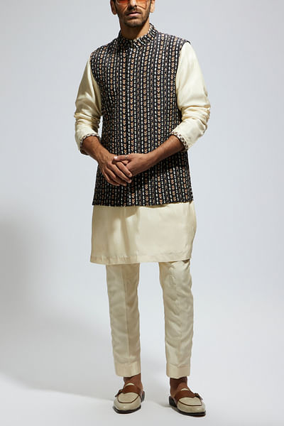 Black stripe embellished bandi set