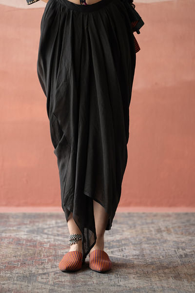Black stripe skirt