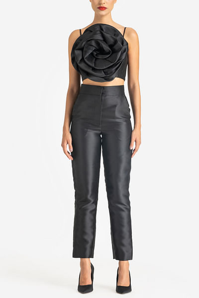 Black tapered pants
