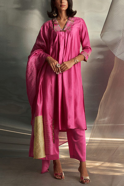 Bloom pink embroidered kurta set