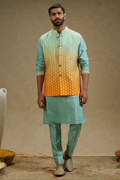 Blue and orange ombre motif printed bandi