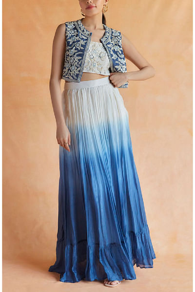 Blue and white ombre tiered skirt set