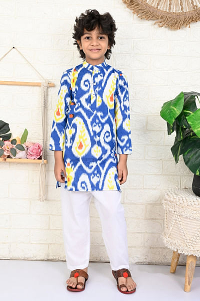 Blue and white paisley ikat print kurta set