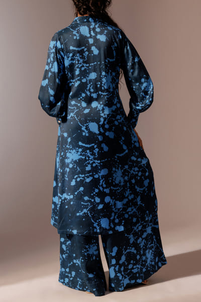 Advait Blue artsy printed pleated pants AVTMAR24D202