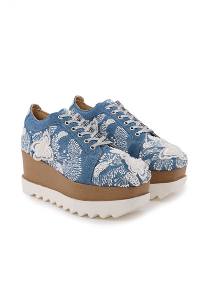 Blue butterfly embroidery wedge sneakers