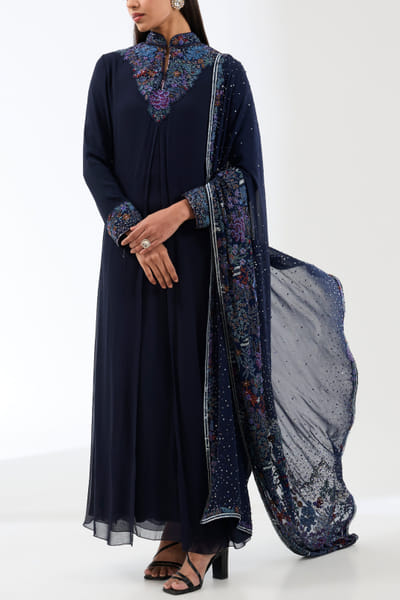 Blue floral embroidered kurta set
