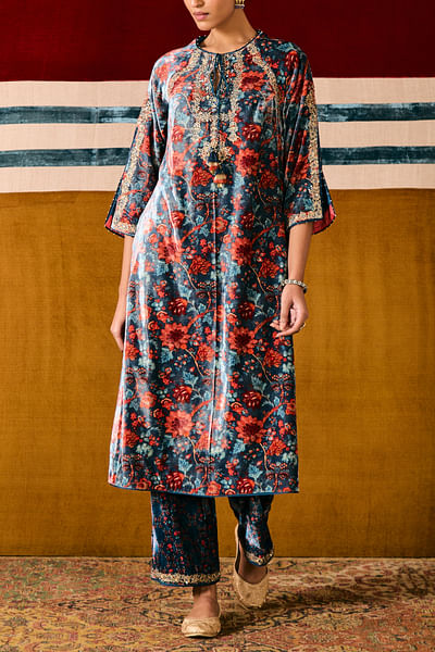 Blue floral printed velvet kurta set