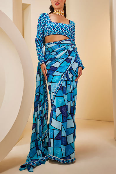 Blue geomoetric print sari set