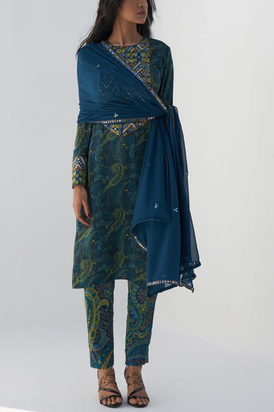 Blue mirror embroidery dupatta