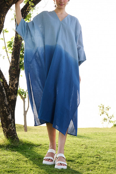 Blue ombre checkered kaftan dress