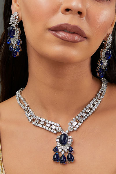 Blue stone and faux diamond long necklace set