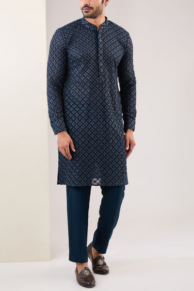 Blue thread embroidered kurta set