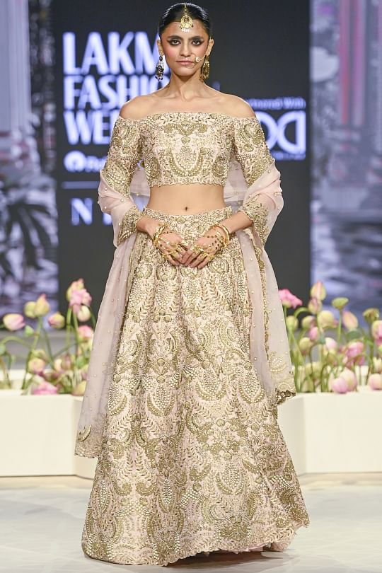 Hero lehenga discount