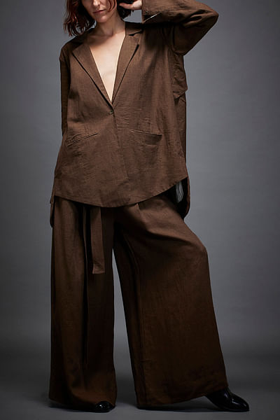 Brown back tie-up jacket