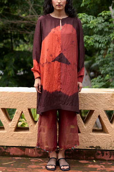 Brown tie-dye technique tunic set