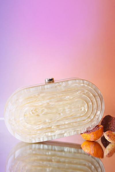 Caramel 3D marbel clutch
