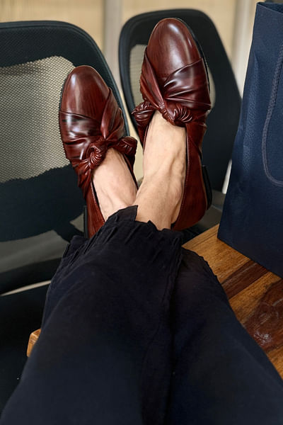 Chocolate brown knotted loafers