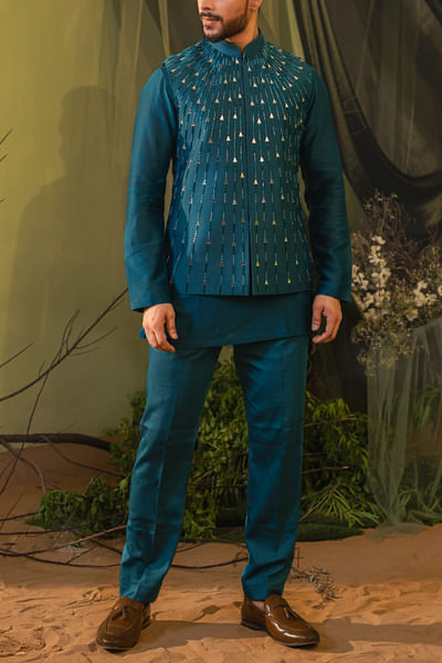 Cobalt blue embellished bandi