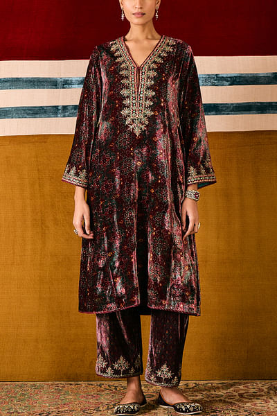 Dark maroon embroidered velvet kurta set