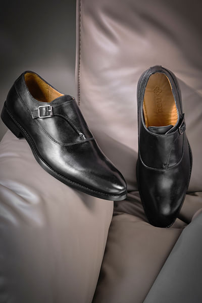 Deep black single monk strap shoes