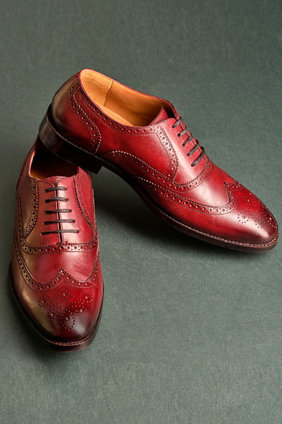 Deep burgundy perforated brouges