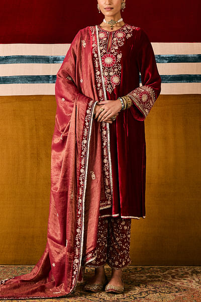 Deep red floral appliqued velvet kurta set