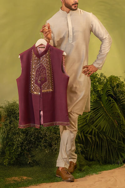 Dusty ivory pleated kurta set