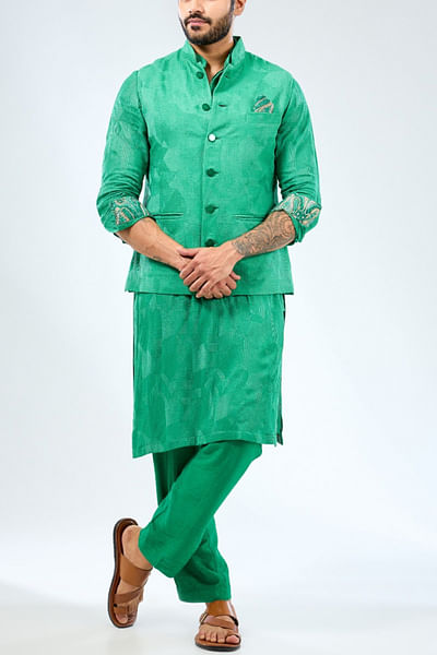 Emerald green embroidered bundi