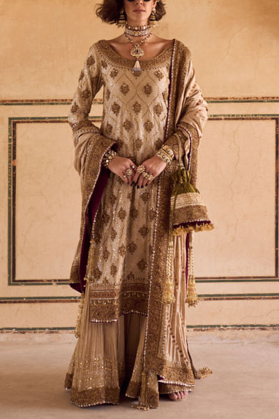 Fawn floral dabka embroidery kamdani kurta set