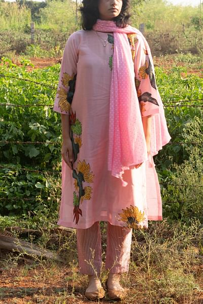 Flamingo pink floral embroidered kurta set