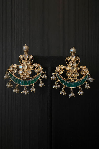Gold and green kundan and pearl earrings