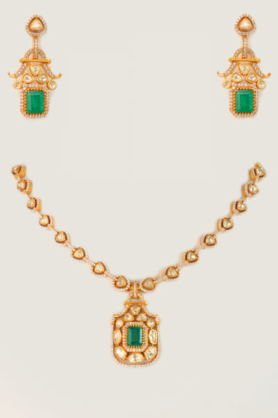 Gold and green moissanite necklace set