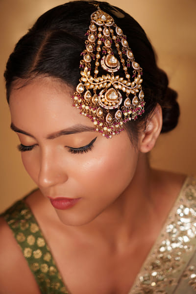 Gold and red kundan polki passa