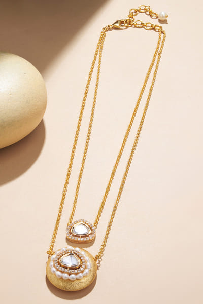 Gold and white polki and pearl layer necklace