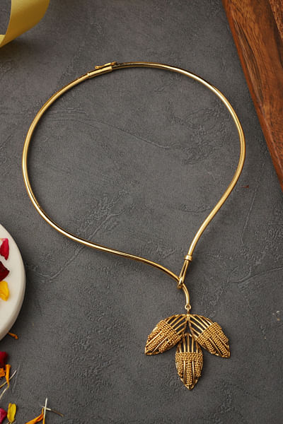 Gold artsy geometric necklace