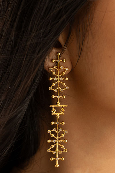 Gold cubic zirconia sleek earrings