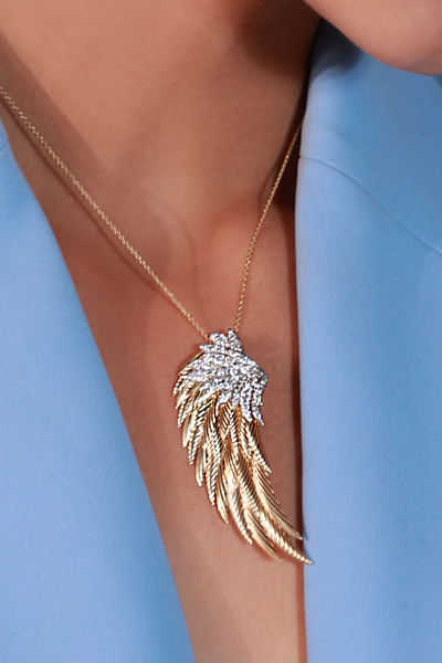 Gold diamond embellished pendant necklace