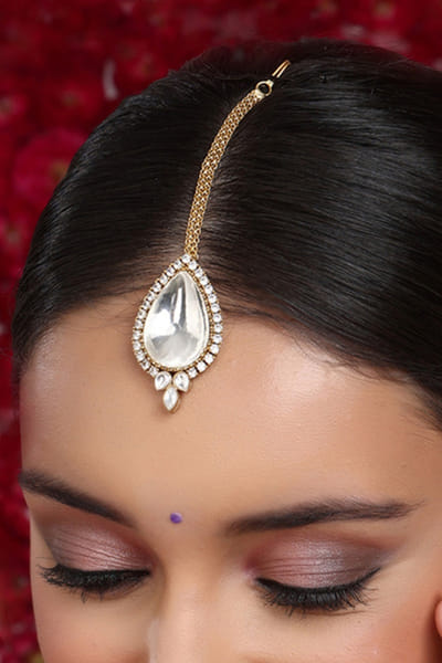 Gold diamond polki maang tikka