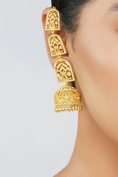 Gold filigree motifs jhumkas