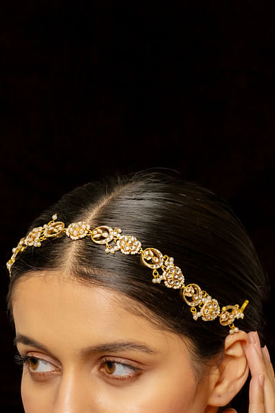 Gold pearl and kundan sheeshphool