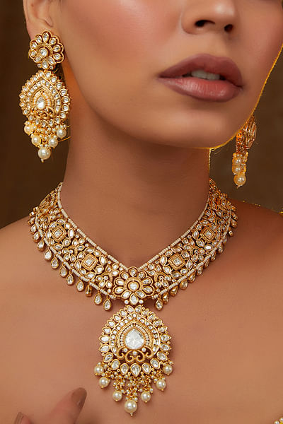 Gold pearl and polki necklace set