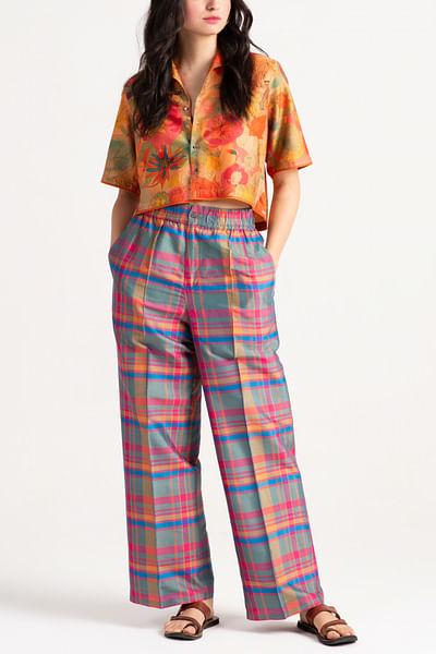 Grapefruit floral printed crop shirt