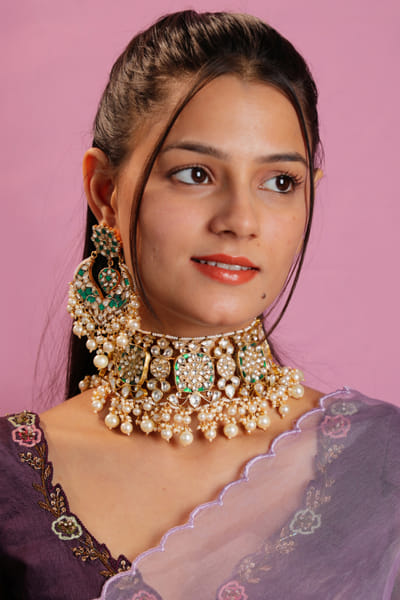 Green bead embellished necklace set