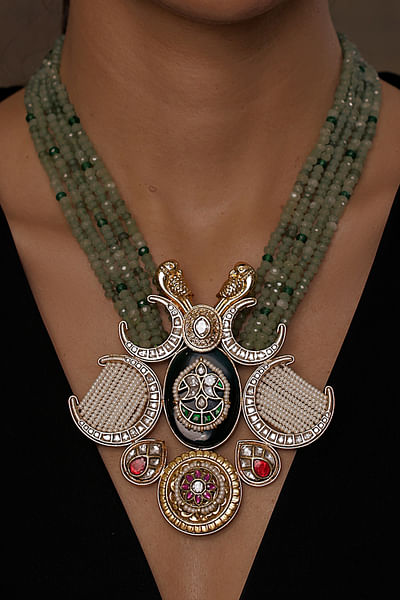Green beads and pearl embellished necklace