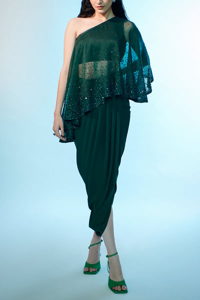 Green embroidery cape set