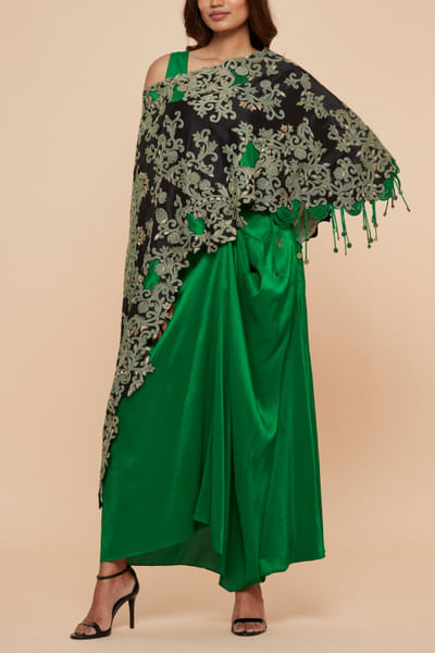 Green floral embroidery cape and skirt set