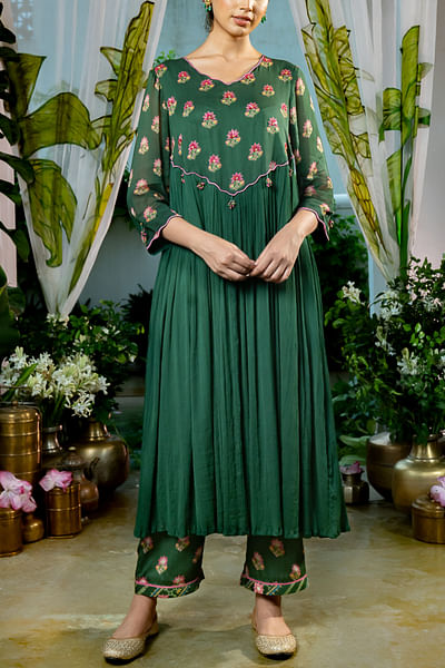 Green floral printed kurta set